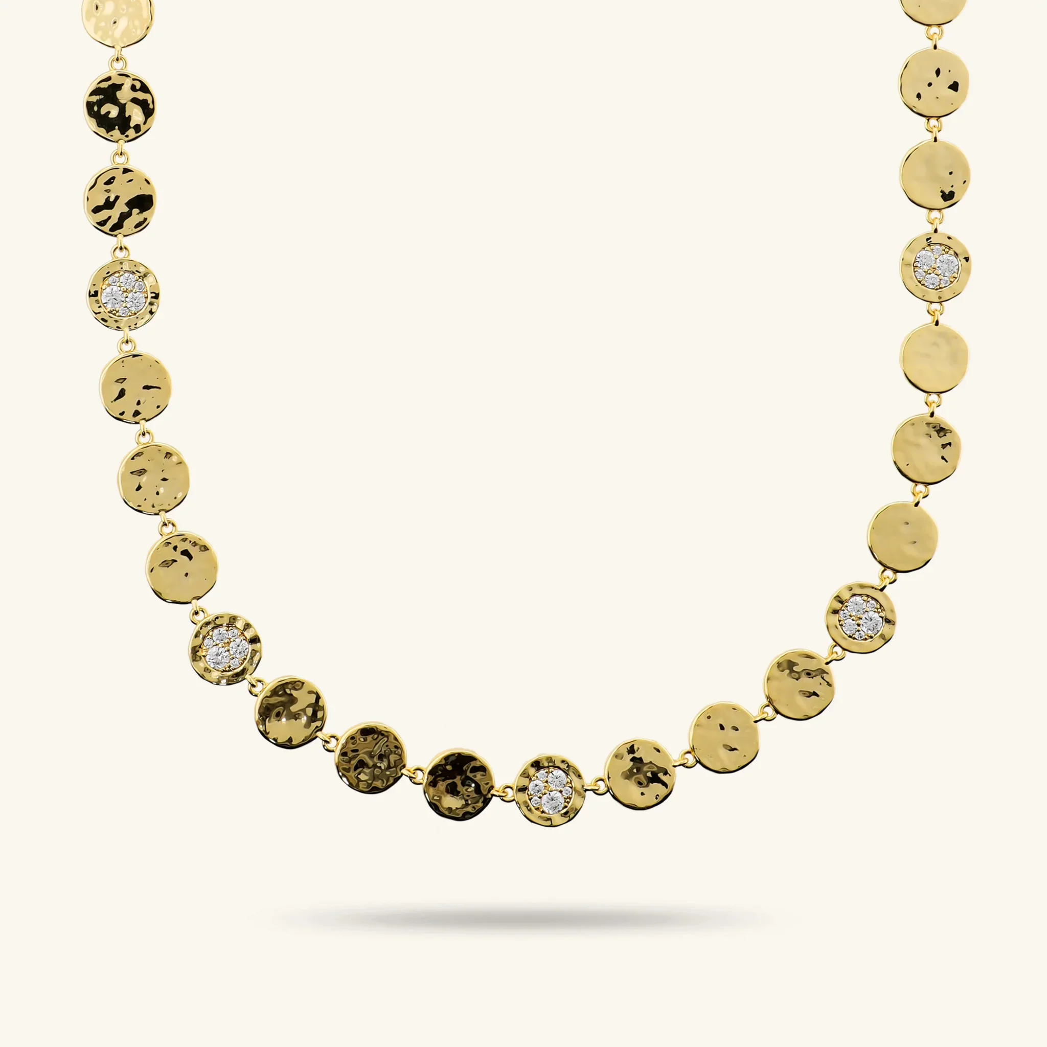 Collana Eclissi Dorata con Pavé di Cubic Zirconia