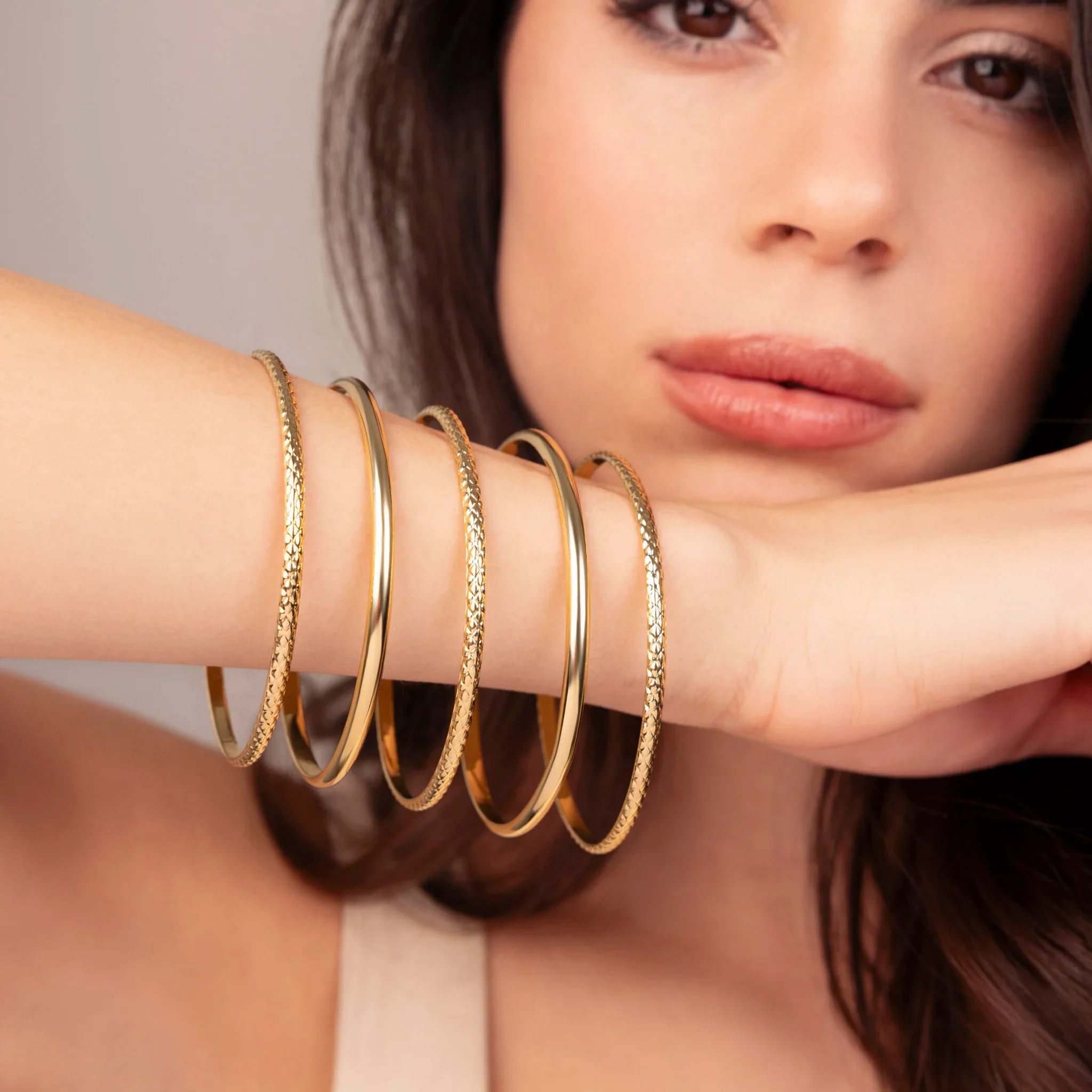 Set 5 Bangle Lucidi e Martellati - Image 4